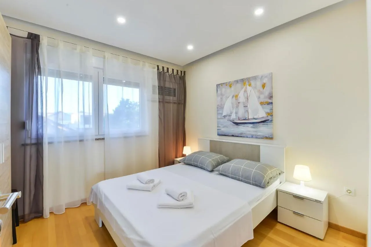 Modern Apartments Punta With Sea View- By Ta Leut Agency Privlaka   Privlaka (Zadar)