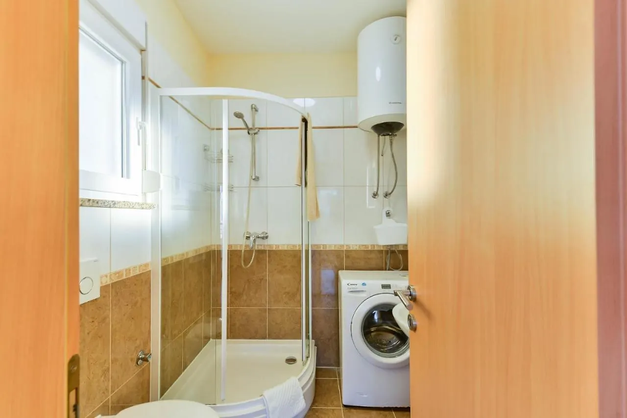 Modern Apartments Punta With Sea View- By Ta Leut Agency Privlaka  Privlaka (Zadar)